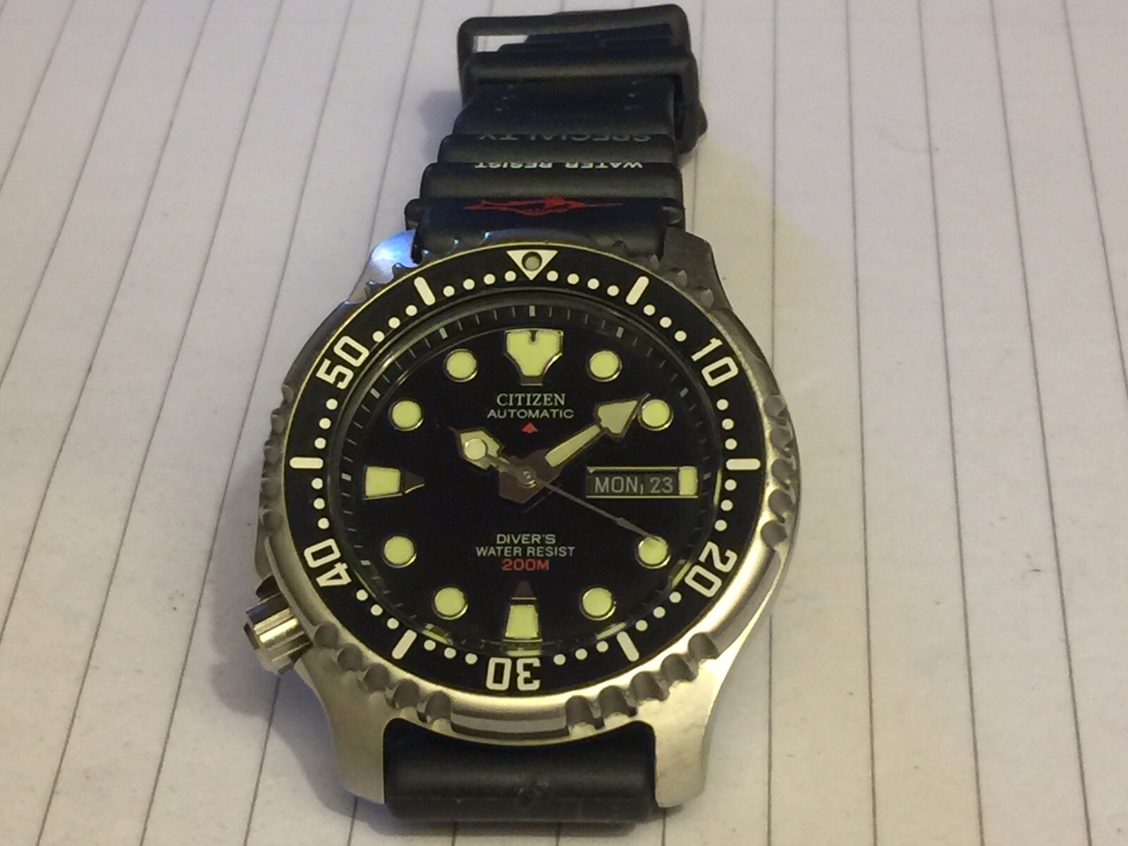 citizen diver automatic 200m