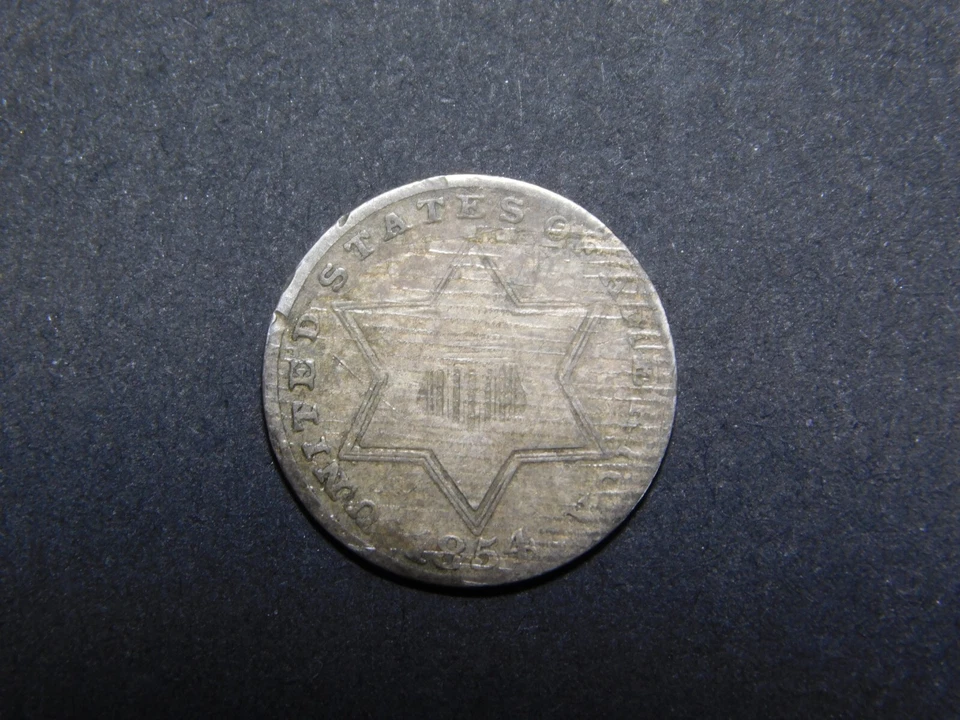 VINTAGE US COINS  1854 3 CENT SILVER PIECE TRIME  SILVER COIN - Image 2 of 4