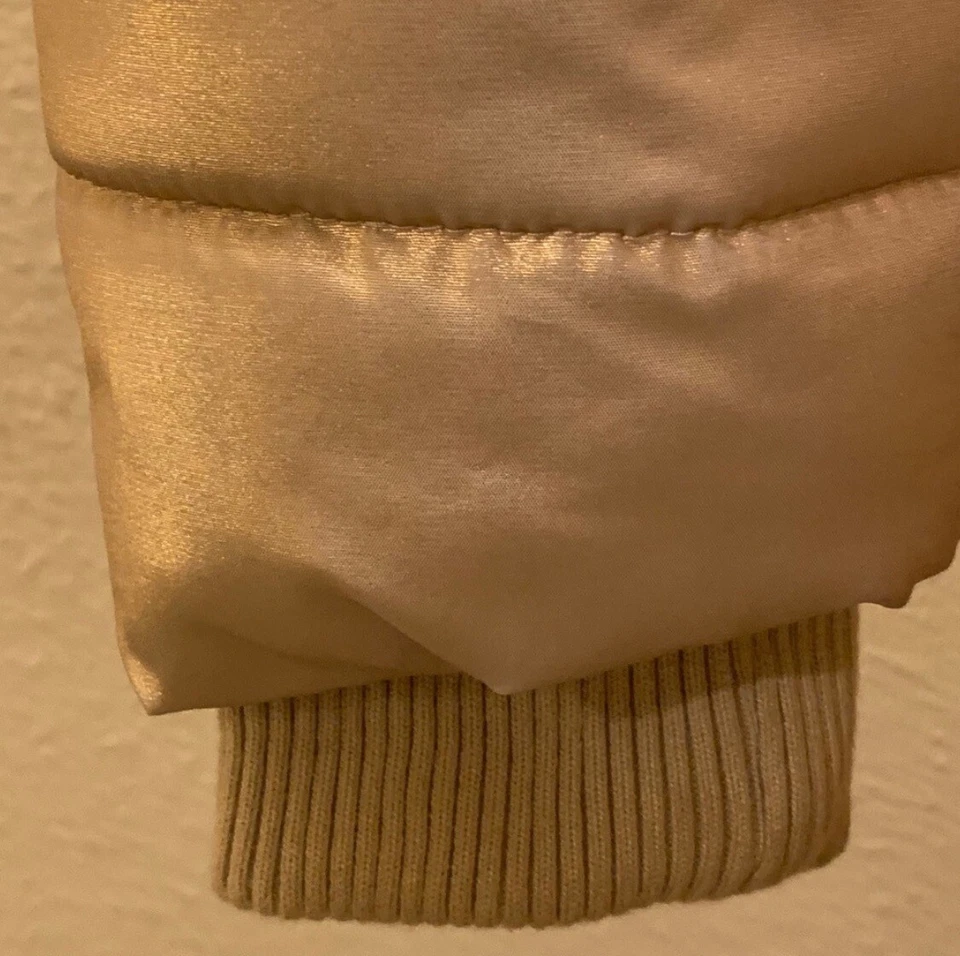 Abrigo acolchado dorado Crazy 8 Girls talla XL impecable estado Foto 4 de 4