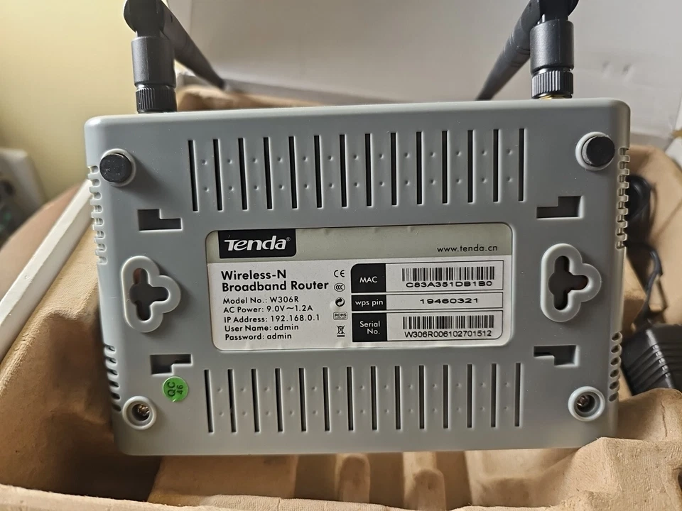 Tenda W306R 300 Mbps 4-Port 10/100 Wireless N Router - Image 4 of 4