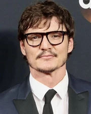 Pedro Pascal 8x10 Photo