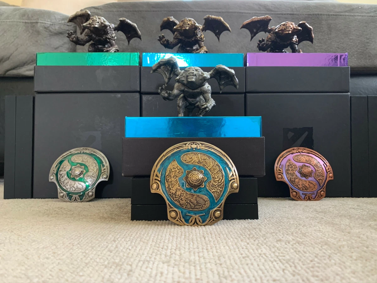 TI7 + TI8 DotA 2 Baby Roshan's + Aegis Replica's - The