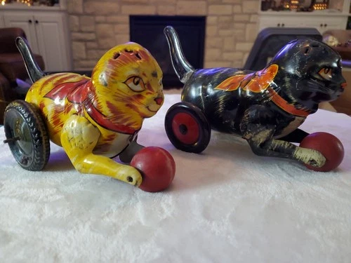 Vintage Marx CAT WITH BALL Kitty Cat Tin Litho Mechanical Lever-Action Toy Read