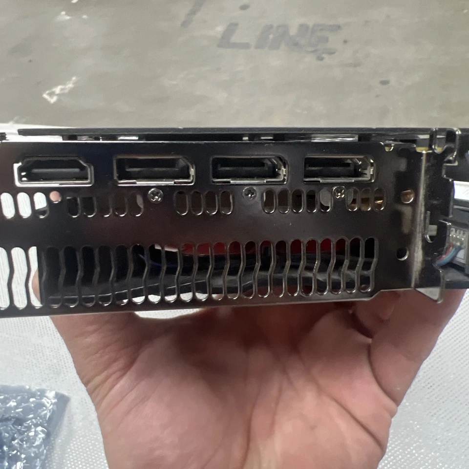 AMD XFX Radeon Rx Vega 56 8GB BP 3XDP HDMI Video Graphics Card VEGALD - Image 3 of 4