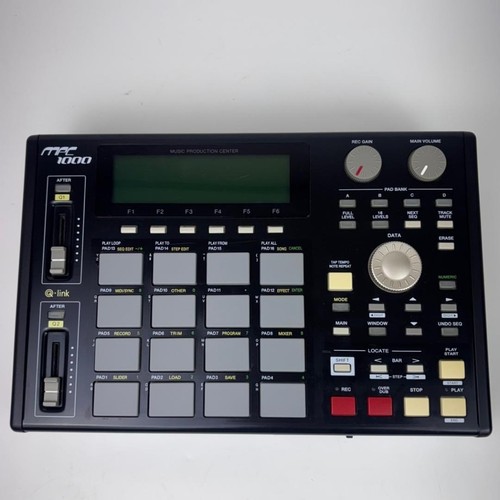 Máquina de muestreo AKAI MPC1000 BK Sampler Música Buen estado de Japón - Imagen 2 de 8
