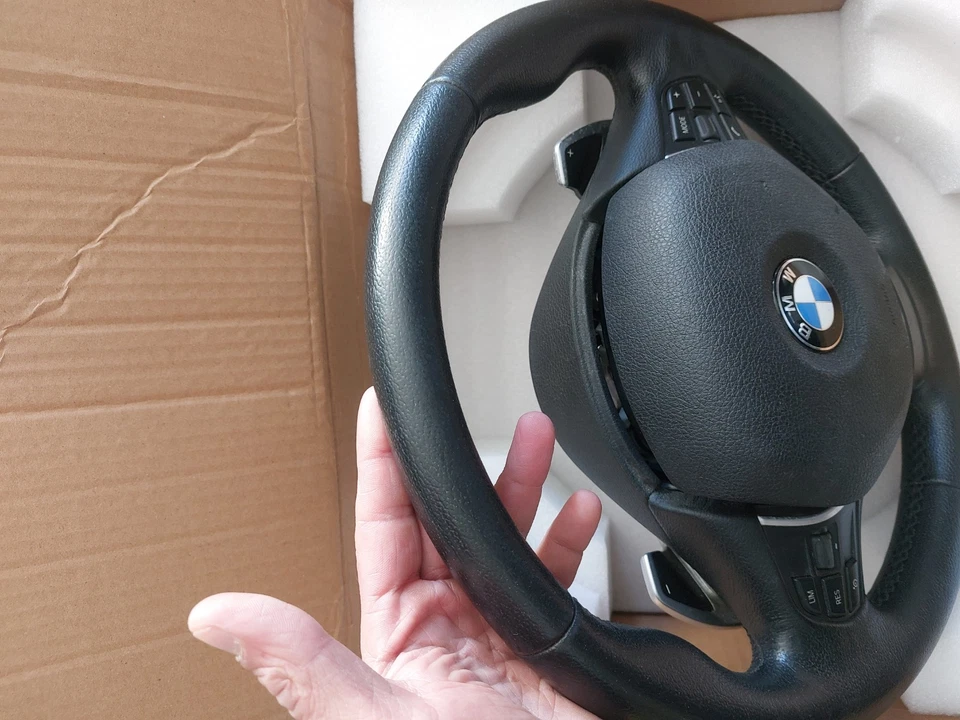 volant bmw F22 - Photo 3/3