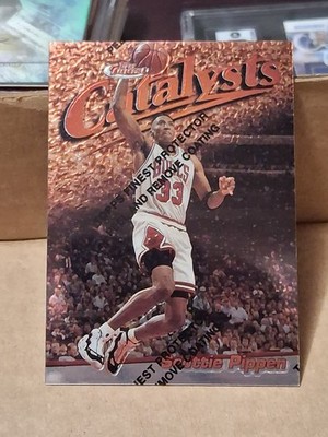 1997 SCOTTIE PIPPEN TOPPS FINEST CATALYSTS NBA CARD #1 C1 CHICAGO