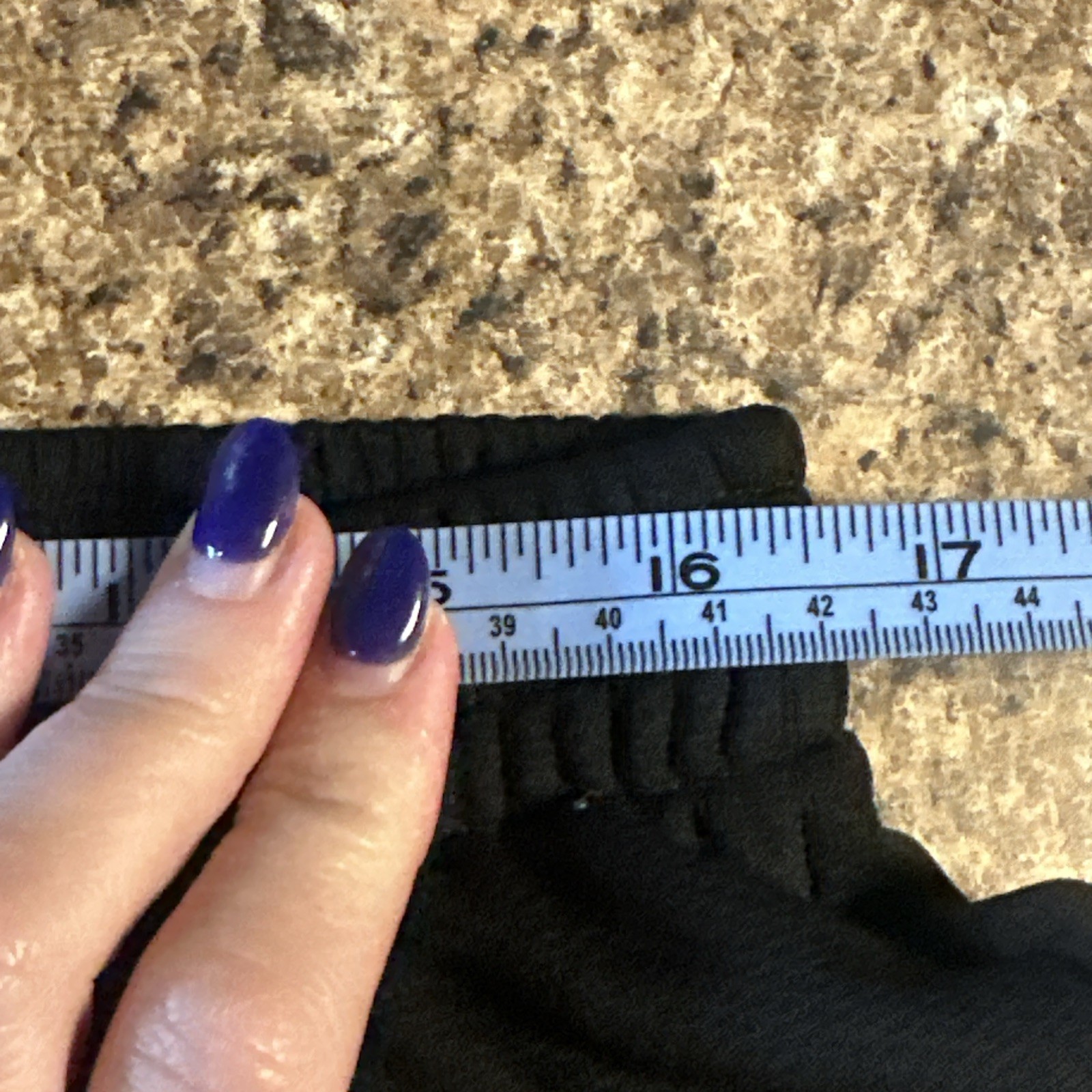 Amazon Essentials Men's Drawstring Walk Shorts Si… - image 7