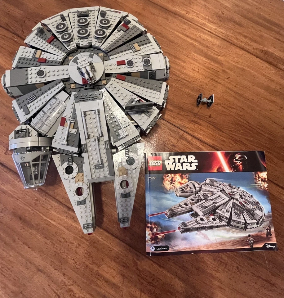 LEGO Star Wars 75257 Millennium Falcon, foto 1 di 5