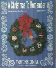 USED A CHRISTMAS TO REMEMBER 26 ORNAMENT DESIGNS PLASTIC CANVAS PATTERN BOOK