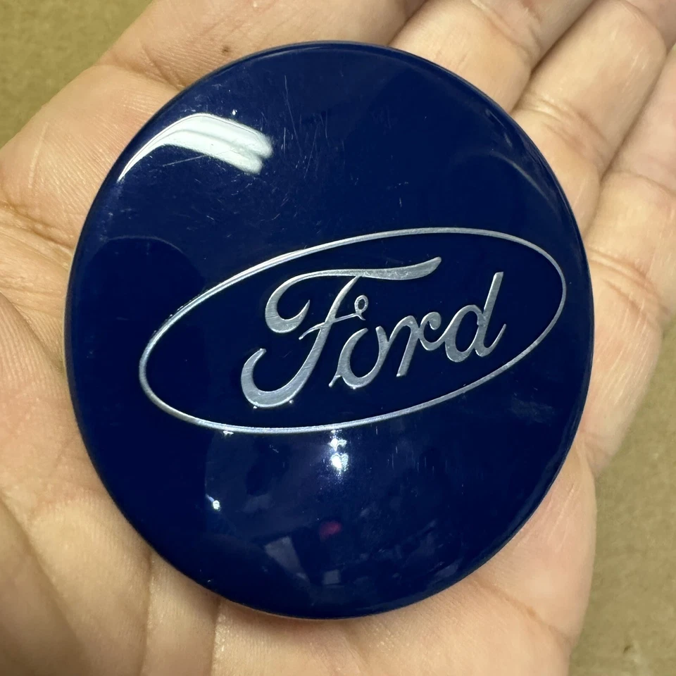 TAMPA CENTRAL FORD ESCAPE FUSION FOCUS EDGE ECOSPORT FIESTA 54mm BE8Z-1130-A - Imagem 2 de 4