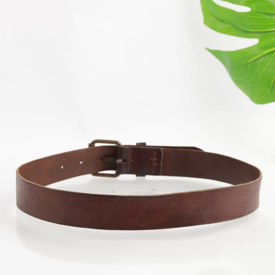 Cinto feminino H&M tamanho pequeno 30 couro marrom 1 1/2" largura Suécia trabalho resistente - Imagem 3 de 4