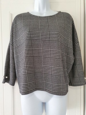 Womens Stradivarius Black White Check Drop Shoulders Pearl Cuffs Boxy Top M.