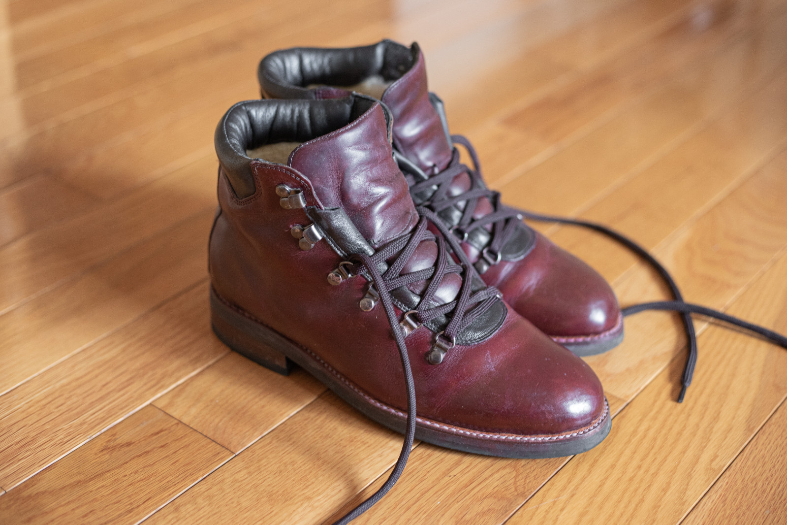 Thursday Boots Commander Extremely Rare Gem