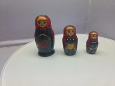 Set of 3 Russian Matryoshka Nesting Dolls Hand Painted Russia Vintage