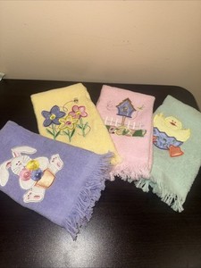 Vtg. Lot 4-Cecil Saydah Embroidered Applique Hand Towels Assorted Colors Unused