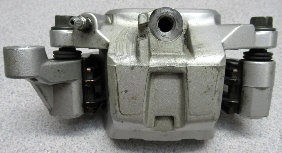 Yamaha V Star 650 2007 pinza de freno delantera derecha Foto 3 de 4