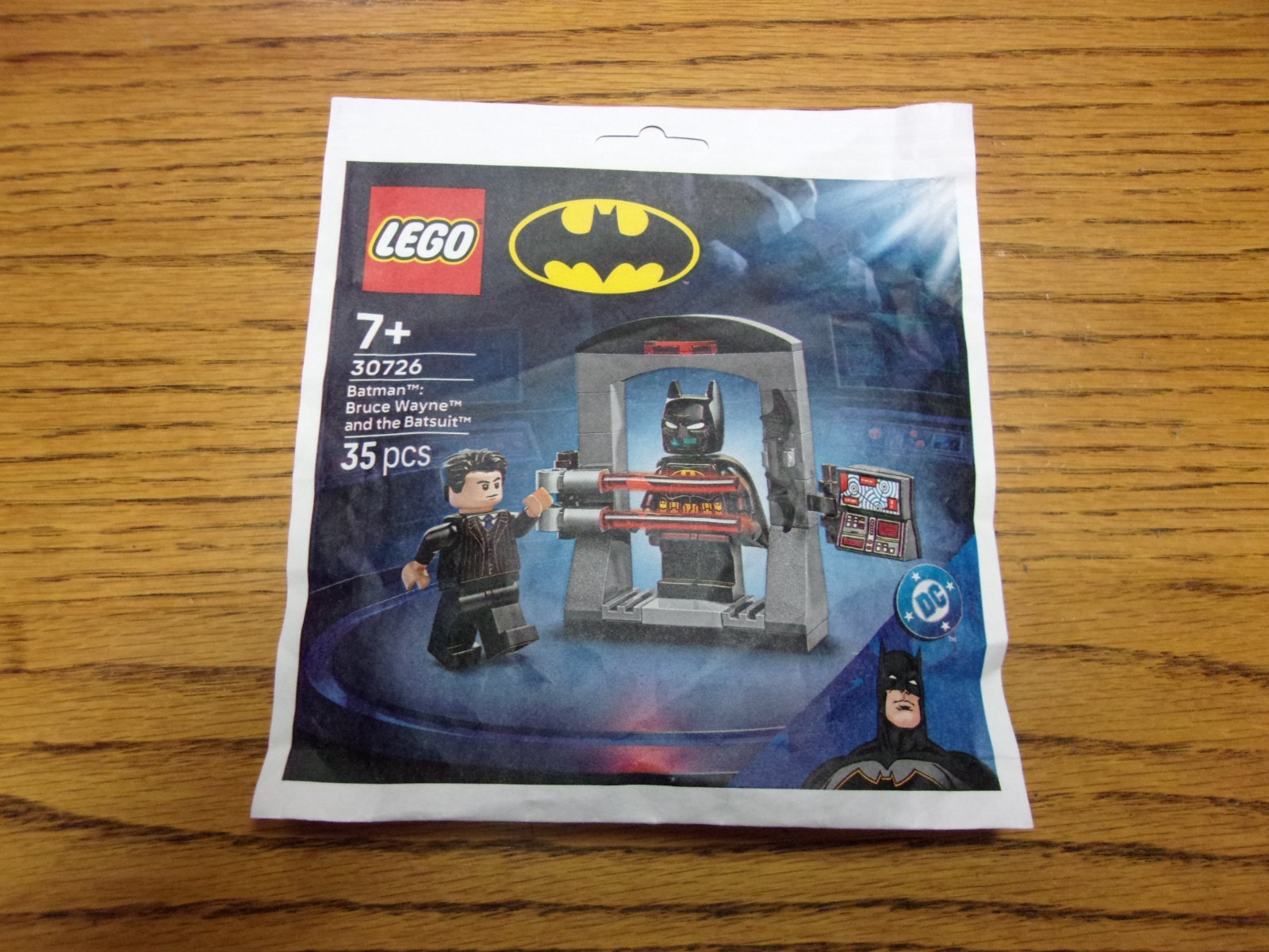 In Hand New 2026 Lego DC 30726 Batman:Bruce Wayne and the Suit Paperbag Set