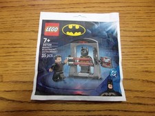 In Hand New 2026 Lego DC 30726 Batman:Bruce Wayne and the Suit Paperbag Set