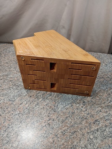 The Pampered Chef Bamboo Wood 16 Slot Knife Block Heavy Duty Excellent Condition - Picture 4 of 4
