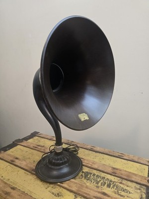 Music Master 14'' Wooden Horn Speaker   22'' Tall   Working   Original Finish