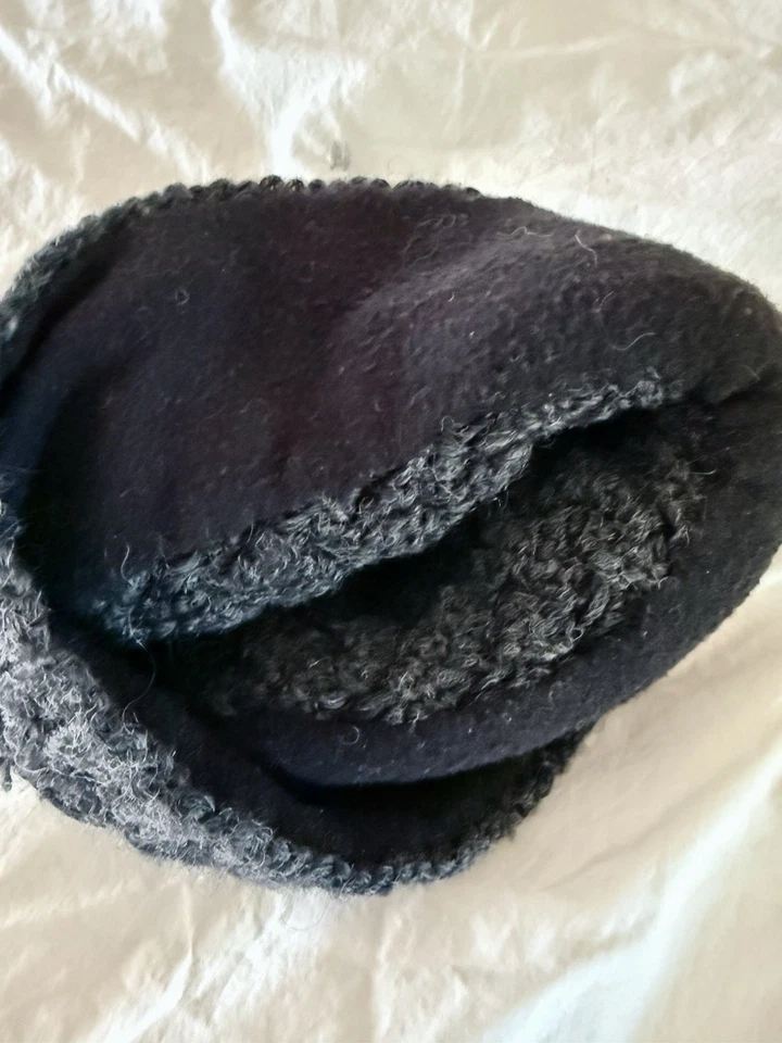 The North Face Gray Wool Cable Knit Fleece Lined One Size Snowboard Winter Hat - Image 2 of 4