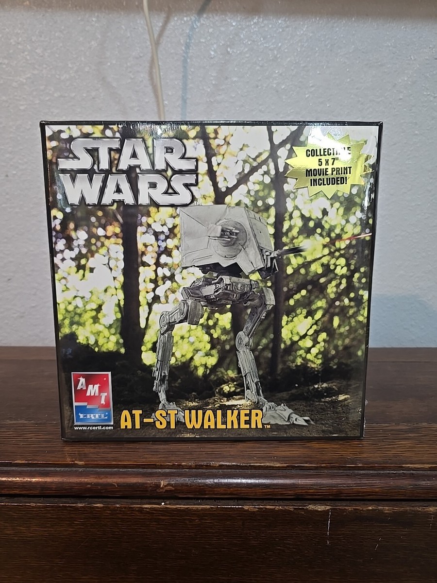 Star Wars Collectible AT-ST Walker Model - AMT/ERTL - 2005 - New 
