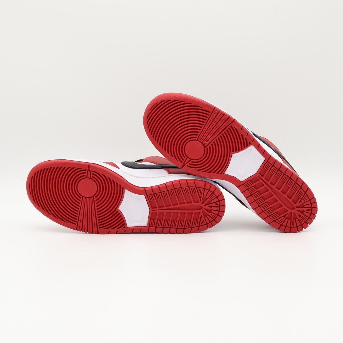 BQ6817-600 Nike SB Dunk Low Pro J-Pack Chicago Varsity Red BQ6817-600 Nike SB Dunk Low Pro J-Pack Chicago Varsity Red