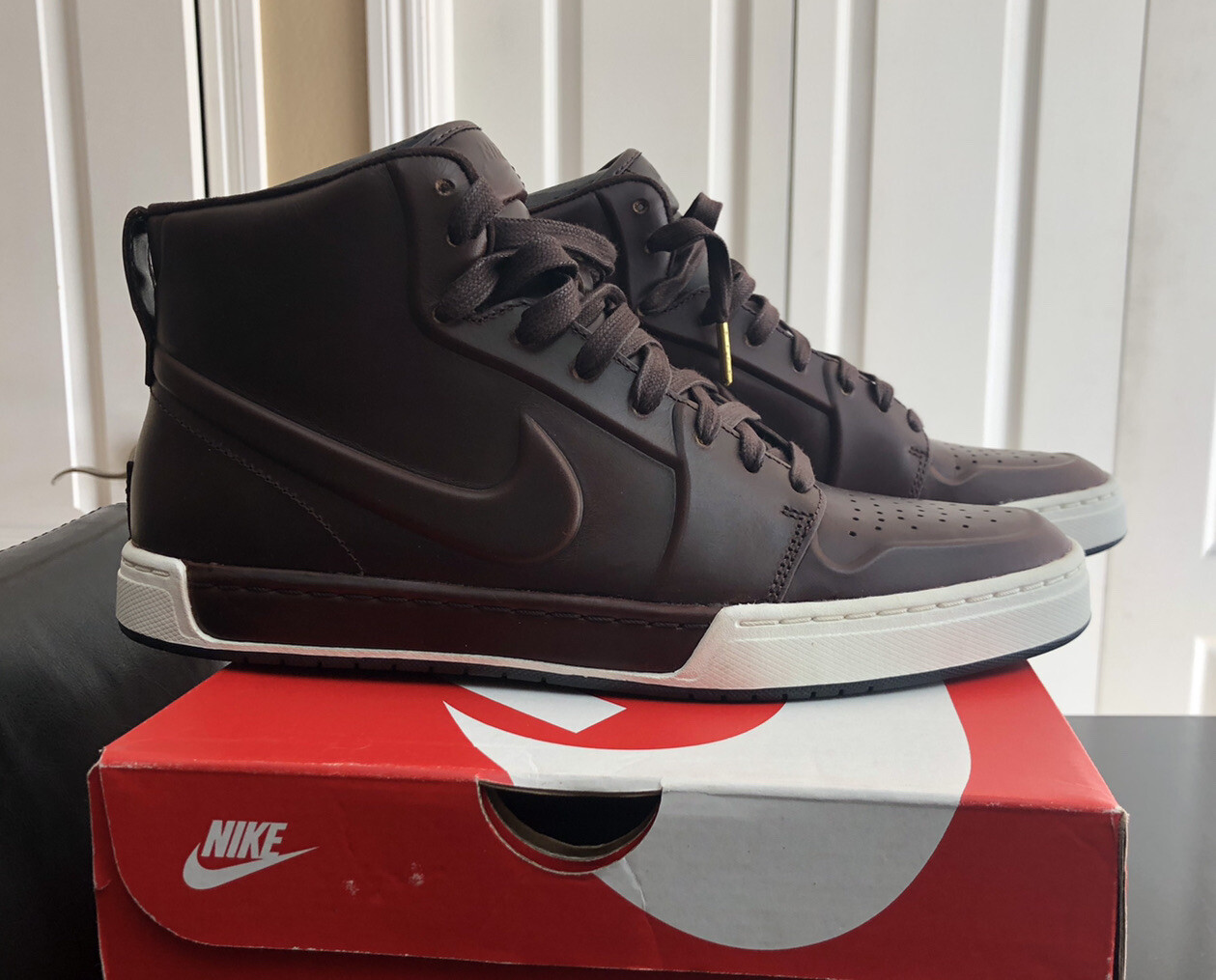 nike air royal mid vt