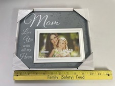 “ Mom “ Wall Picture Frame. 