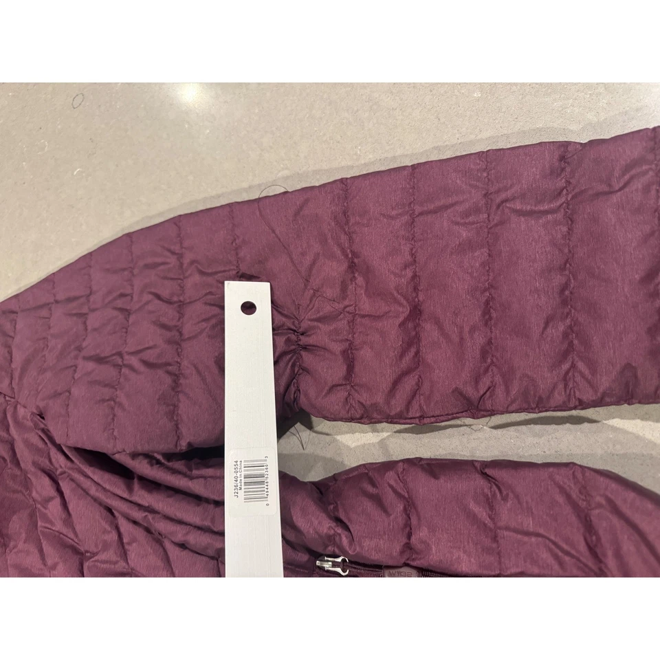 Chaqueta de plumón empacable con capucha 32 Degrees Heat para mujer ciruela púrpura talla mediana Foto 4 de 4