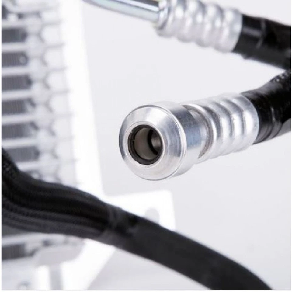 Enfriador de aceite de transmisión externa para Cadillac SRX 2004-2008 Foto 3 de 4