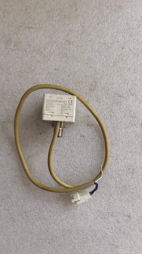 1PCS Used PISCO pressure gauge VUS31R-NV-01 - Picture 2 of 2