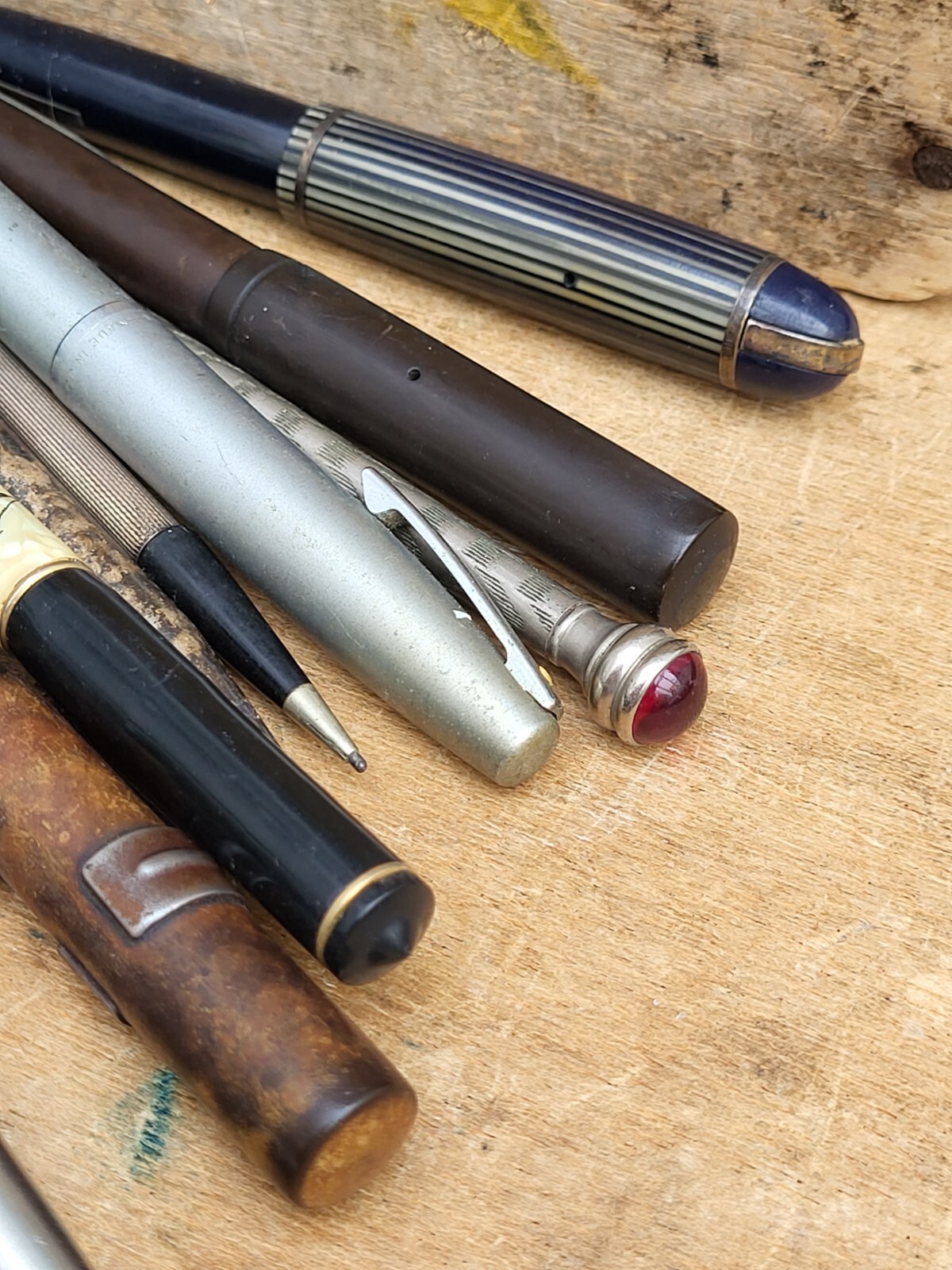 Job Lot Vintage Fountain Pens & Pencils A/F. Parker. Cunard. Spares