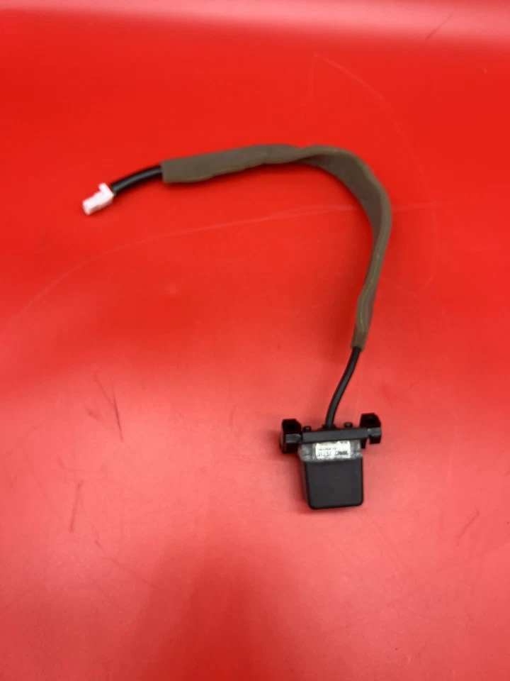 2003-2010 Infiniti QX56 QX 56 Rear Camera Backup OEM 28442-7S110 - Image 3 of 4