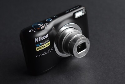 Nikon Coolpix A10 / 16.1 MP 5x Zoom Digital Camera Black