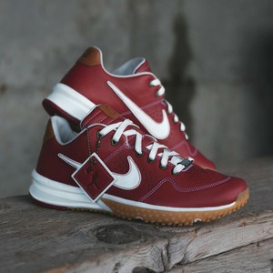 nike alpha huarache flag man turf 2