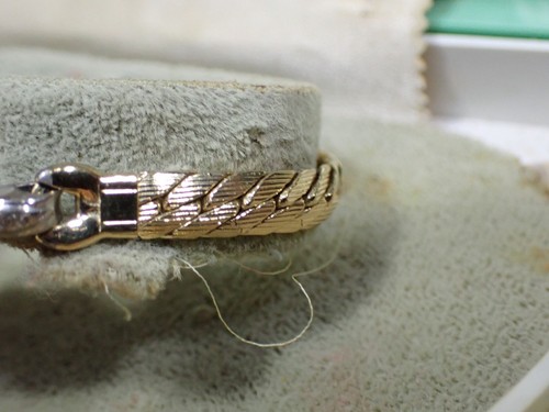 1954 Bulova Goddess of Time Ladies Wristwatch 2-Tone 10 K RGP 4 Diamonds + Case - Picture 4 of 11