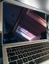 MacBook Pro 13-inch 2020 16GB RAM, Quad i5 2.0GHz, 500GB SSD