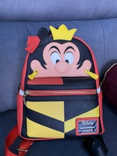 Mochila Disney Loungefly Reina de Corazones Usada Una Vez 