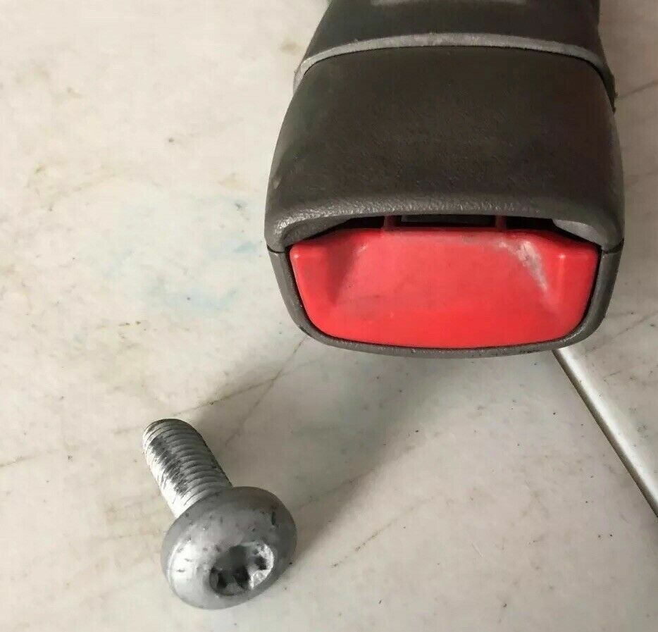 0310 Chevy Express GMC Savana Driver & Passenger Seatbeltbuckle Set LF RF eBay