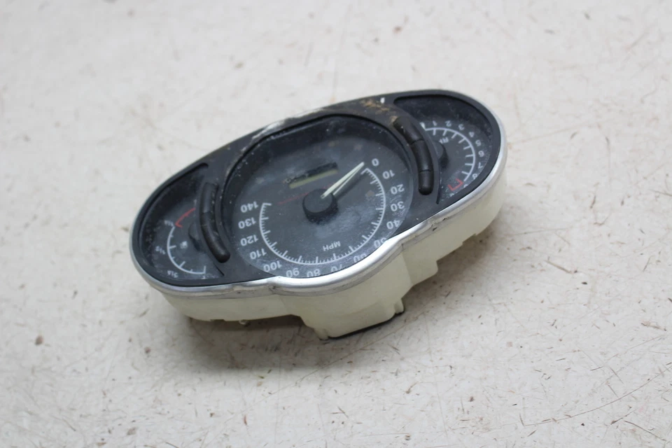 Harley-Davidson 2003 V-Rod medidores velocímetro Foto 3 de 4