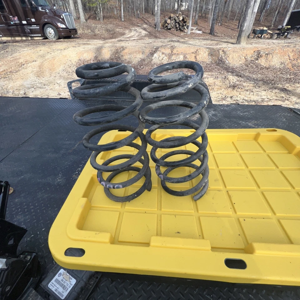 Conjunto de molas helicoidais dianteiras 2006-2014 para Volkswagen GTI Golf Jetta Beetle fabricante de equipamento original - Imagem 4 de 4