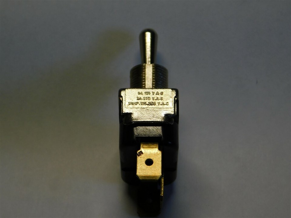 3 McGill 3191-0003 SPDT On-Off-On Toggle Switches 6A 125VAC, 3A 250VAC ...