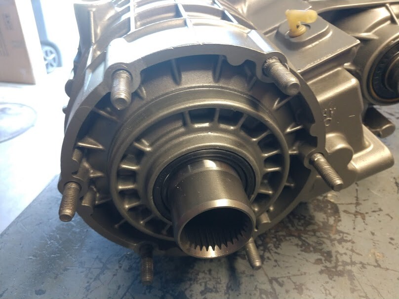 261 XHD Transfer Case 1999 to 2007 manual shift 6.6L and 8.1L engines