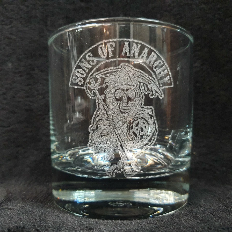 Sons of Anarchy Reaper decanter box set can be personalised - Image 4 of 4