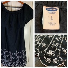 Old Navy Off Shoulder Black Dress S Embroidered Floral Scallop Hem Linen Blend