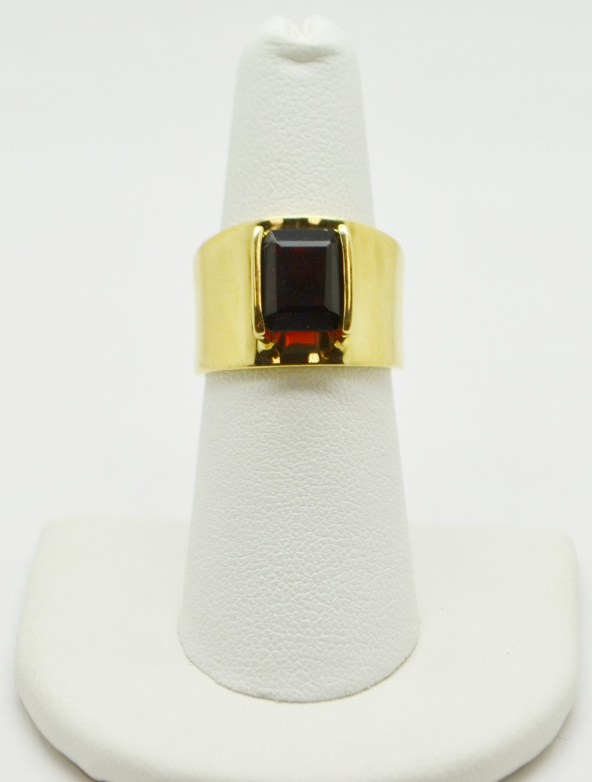 14k Yellow Gold Red Rectangular Stone Ring SZ 6.7… - image 1