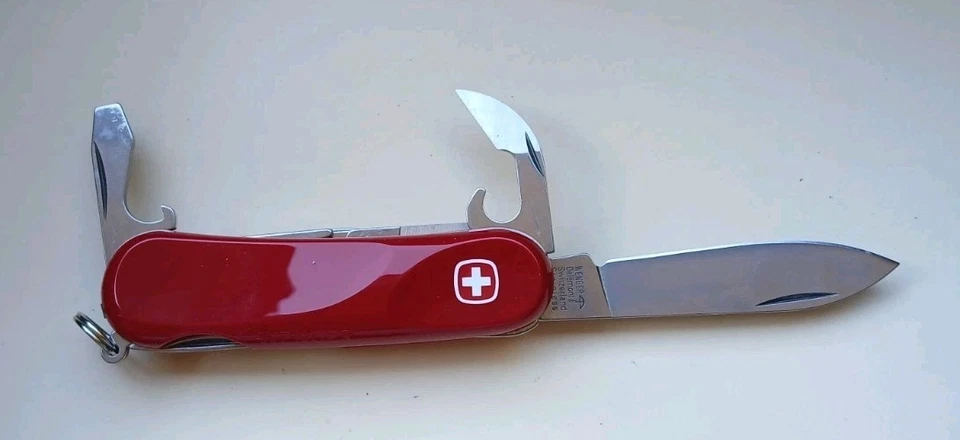 Navaja Suiza Wenger EVO 16 Roja 85mm, Serie Evolution, Caja y Papeleo Foto 4 de 4