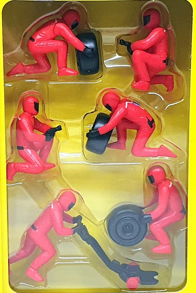 Диорама Burago в масштабе 1:43 18-36862 — F1 Ferrari SF-24 Pit Pass 2024 No16 LeClerc - Изображение 4 из 4